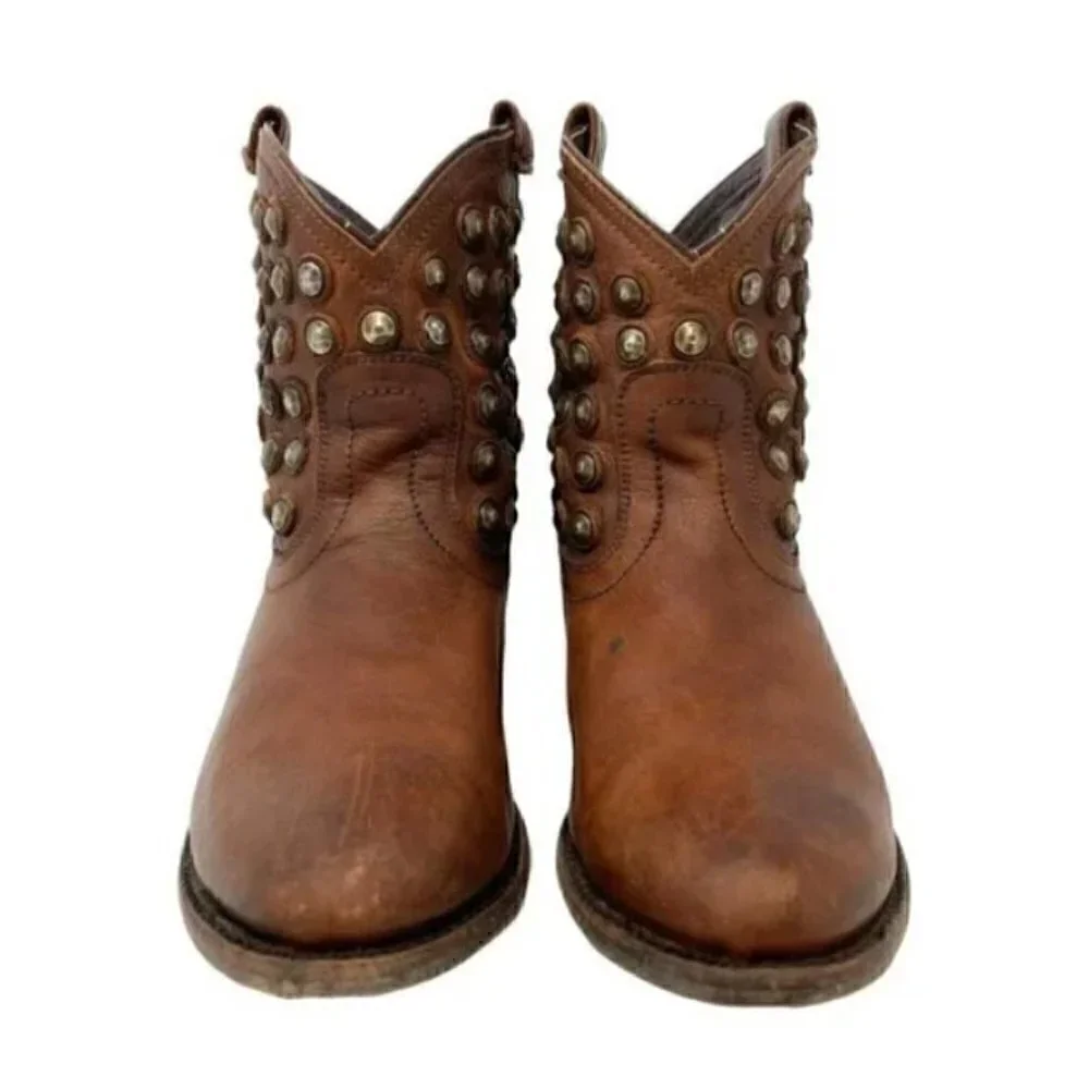 Frye Wyatt Distressed Brown Leather Studded Short Western Boots - Size 5.5